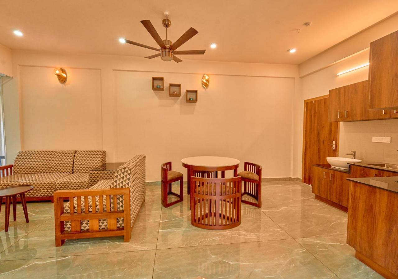 Glen Castle Vagamon Pool Resort By Voye Homes Bagian luar foto