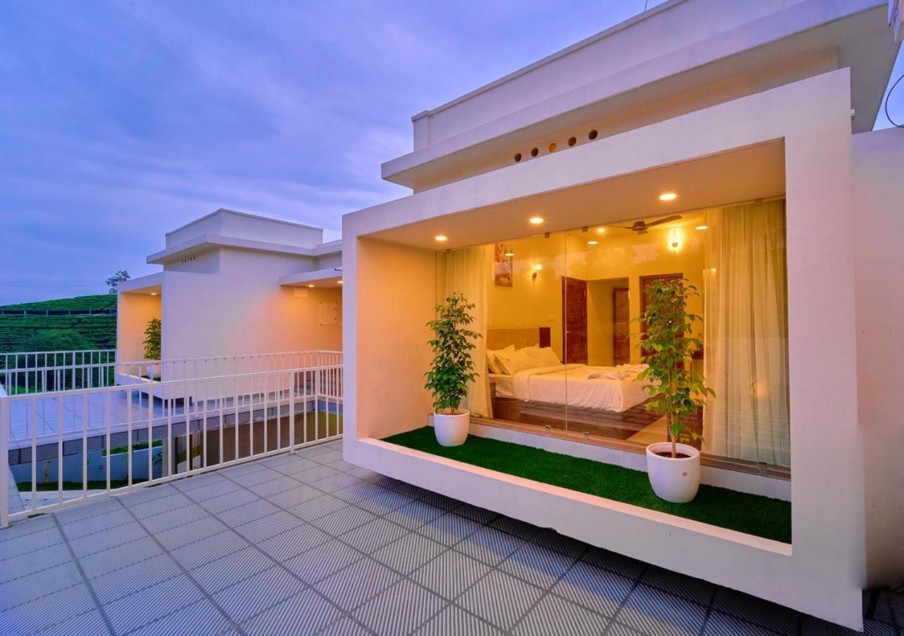 Glen Castle Vagamon Pool Resort By Voye Homes Bagian luar foto