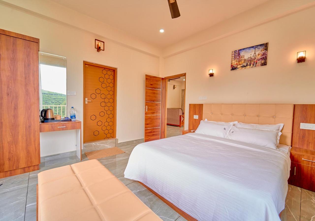 Glen Castle Vagamon Pool Resort By Voye Homes Bagian luar foto