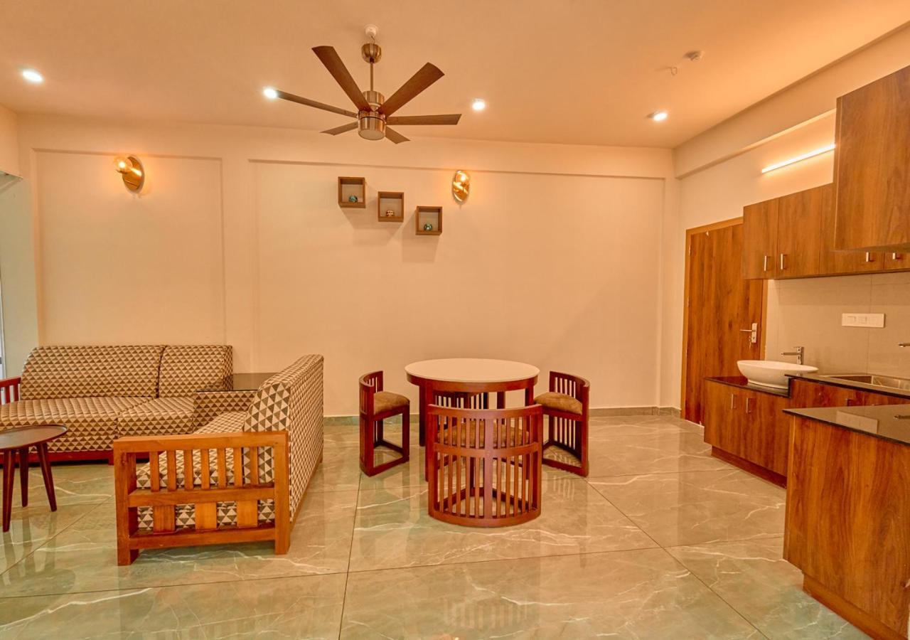 Glen Castle Vagamon Pool Resort By Voye Homes Bagian luar foto