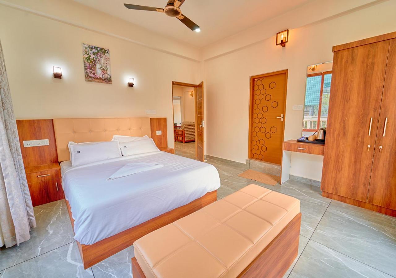 Glen Castle Vagamon Pool Resort By Voye Homes Bagian luar foto
