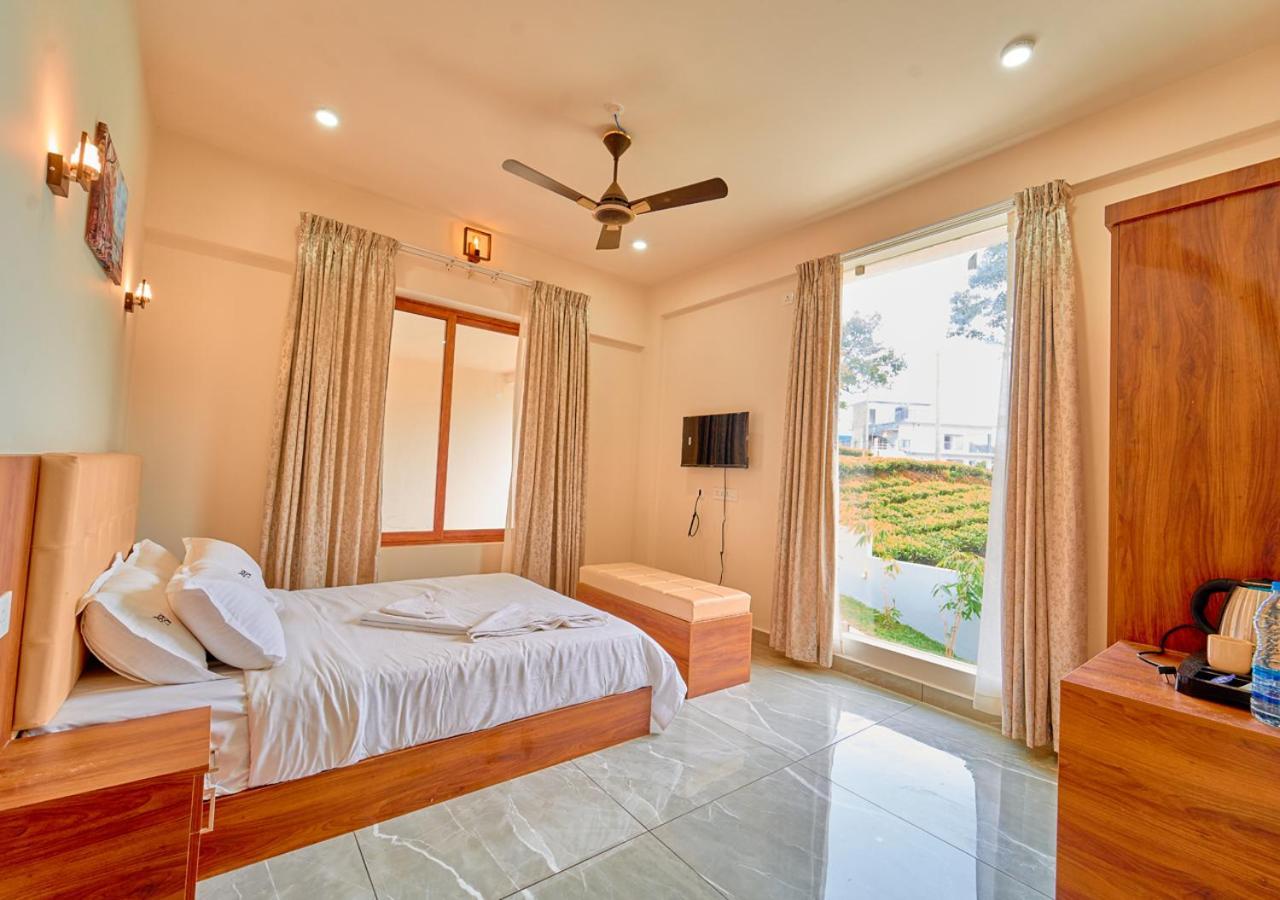 Glen Castle Vagamon Pool Resort By Voye Homes Bagian luar foto
