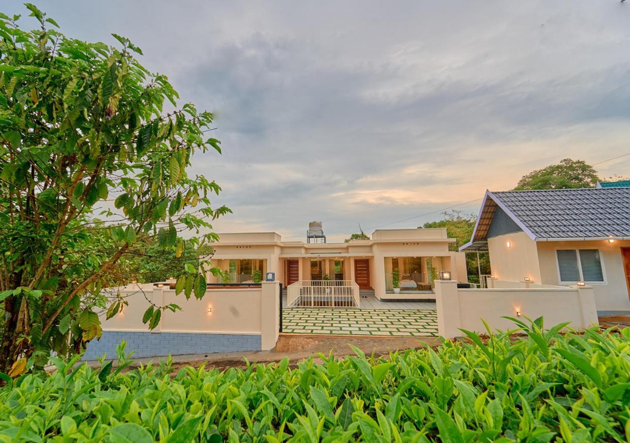 Glen Castle Vagamon Pool Resort By Voye Homes Bagian luar foto